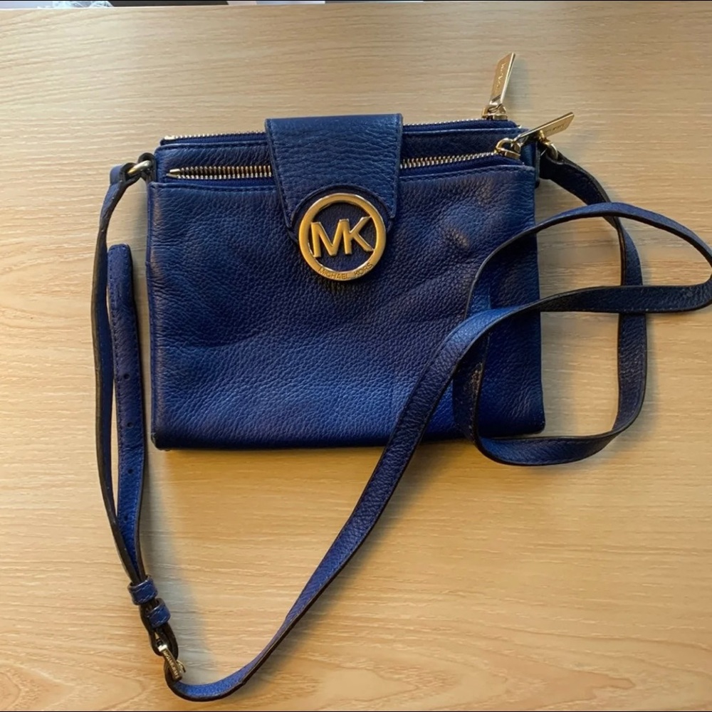 Michael Kors Crossbody - Picture 1 of 1
